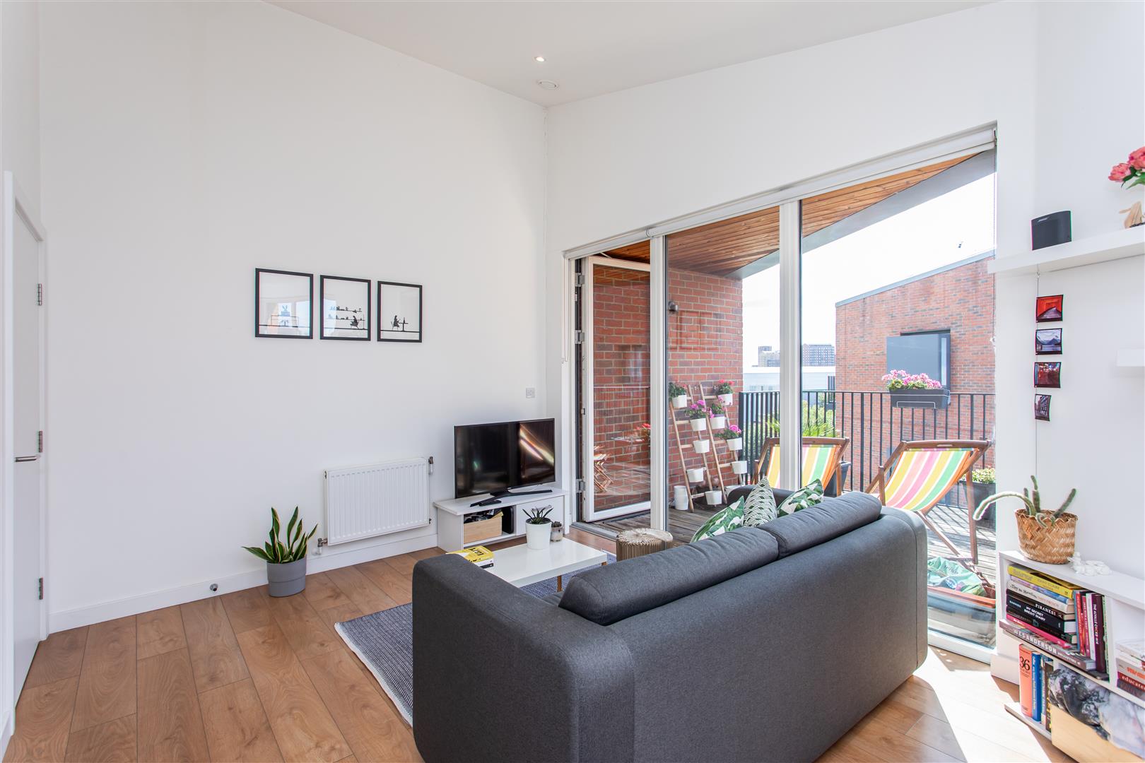1 bed property in Neap Court, Bow